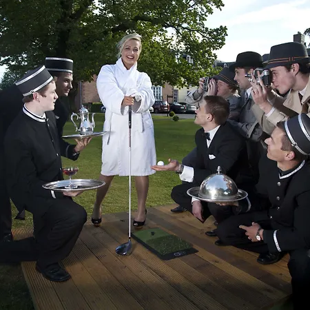 Hayfield Manor Hotel 5*