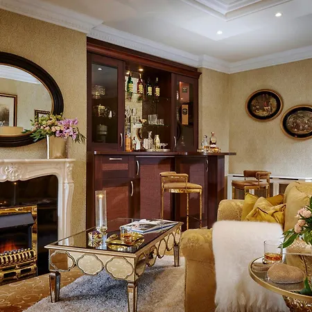 Hotel Hayfield Manor 5*