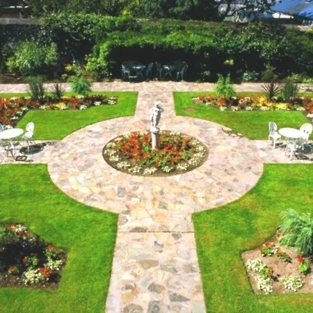 Hayfield Manor Hotel 5*