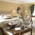 Hayfield Manor