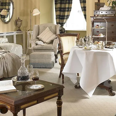 Hayfield Manor