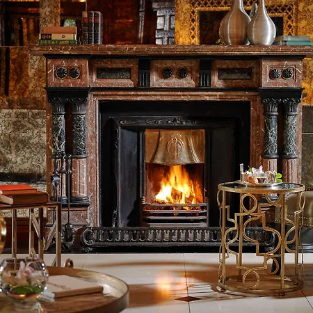 Hayfield Manor فندق 5*