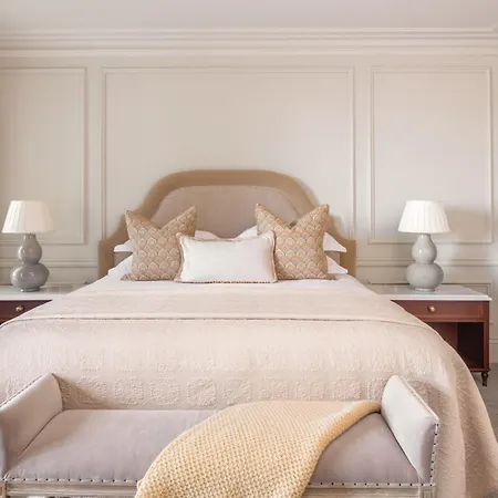 Hayfield Manor Hotell