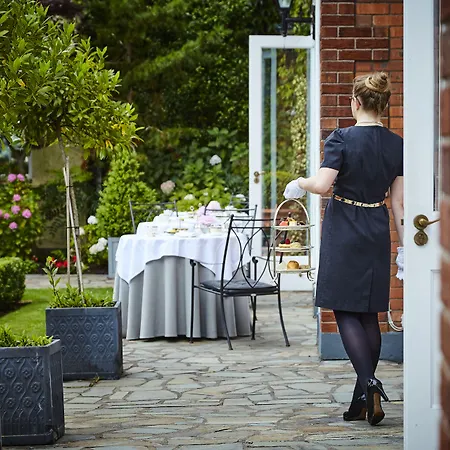 Hayfield Manor Hotell 5*