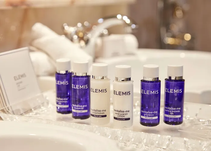 Hayfield Manor Ξενοδοχείο 5*