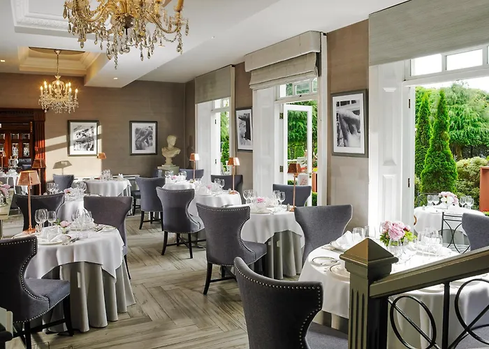 Hayfield Manor 5*